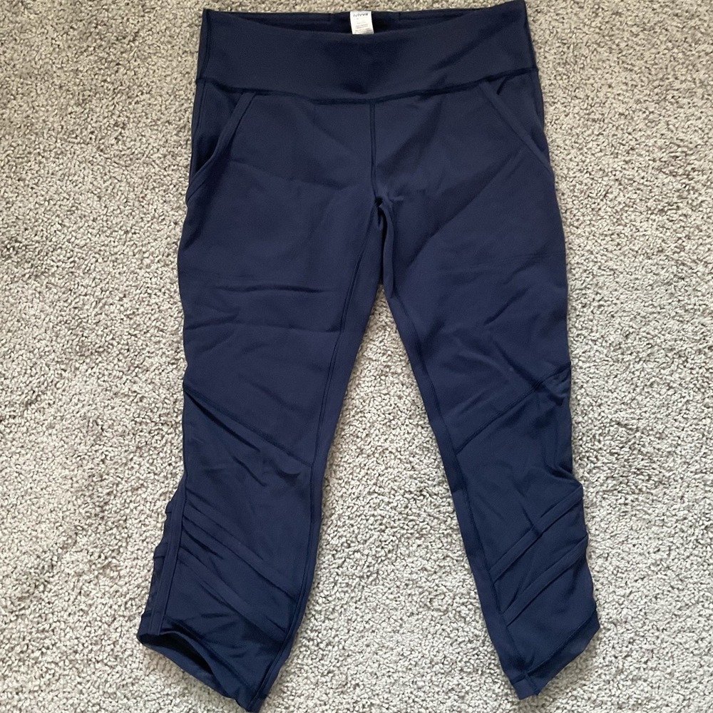 Navy blue Iviva By Lululemon crop Leggings Size 14